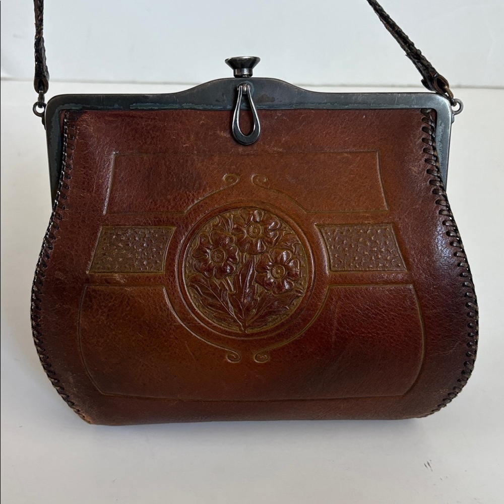 Antique embossed brown leather mini purse patented 1918. Clean. Embossed floral - Picture 2 of 16